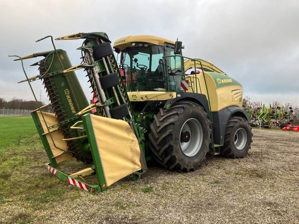 E-FARM: Krone BiG X 630 - Savaeigis pašarų smulkintuvas - id ALTFUVW - 200 979 € - Gamybos metai: 2017 - Variklio darbo valandos: 2 700,Variklio galia (AG): 650,Danija