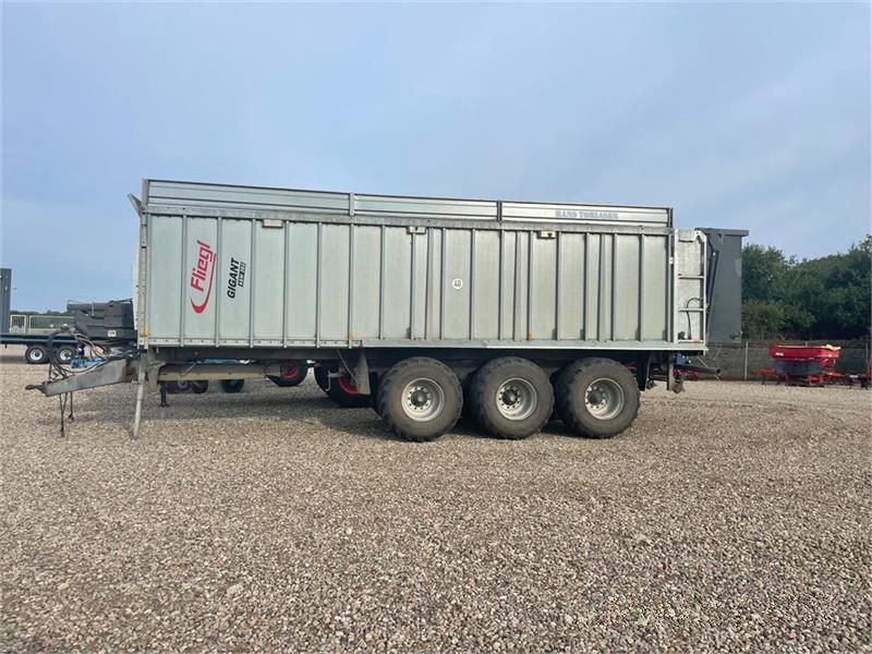 E-FARM: Fliegl asw 393 58 m3 - Remolque - id JQGS86L - 63.015 € - Año: 2012 - Dinamarca