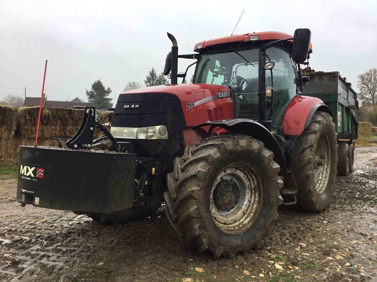 E-FARM: Case IH Puma 215 - Tracteur - id NB6U3VS - 65 000 € - Année: 2015 - Lecture du nombre d'heure: 5 600,Puissance du moteur (chevaux): 215,France