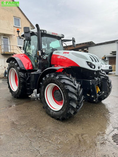 E-FARM: Steyr ABSOLUT CVT 6240 - Tractor - id AWUBNUR - €165,000 - Year of construction: 2023 - Engine hours: 680,Engine power (HP): 270,Austria