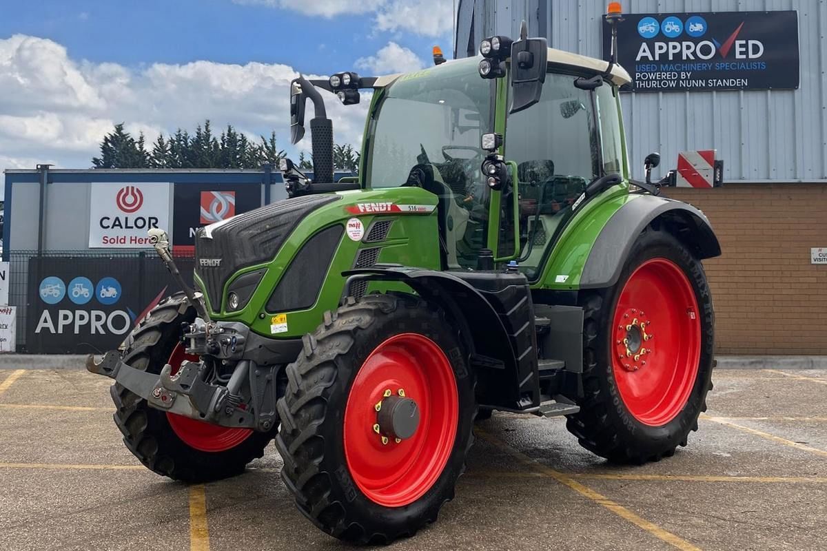 E-FARM: Fendt 516 Vario - Traktor - id 7LG8QUN - 128.570 € - Produktionsår: 2023 - Motortimer: 1.162,Storbritanien