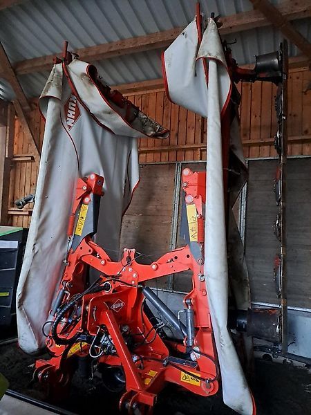 E-FARM: Kuhn GMD 8730 FF - Faucheuse - id 4RRSQ9M - 15 500 € - Année: 2017 - Allemagne