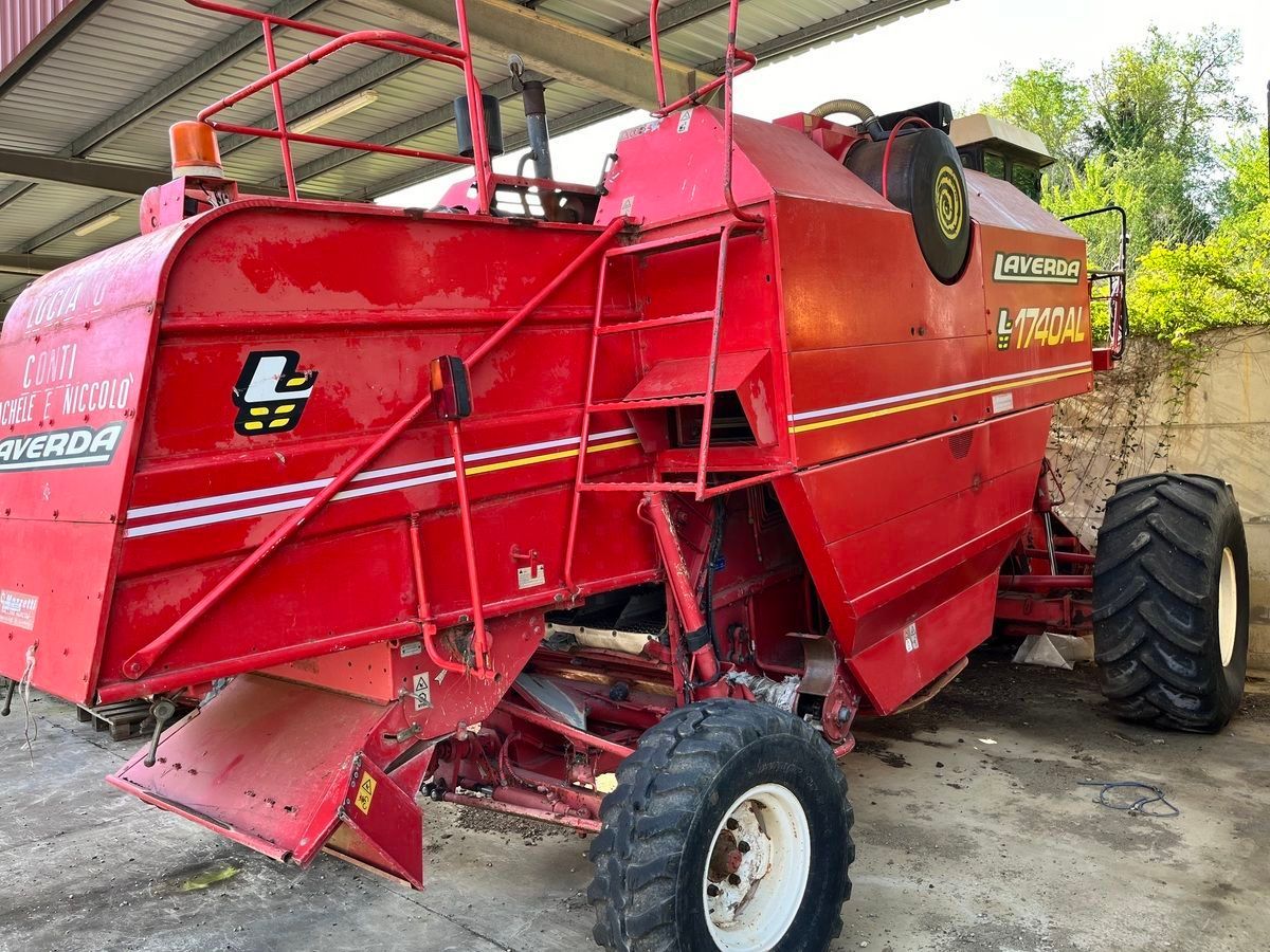 E-FARM: Laverda 1740 al - Mietitrebbia - id LUCRFGK - 32.000 € - Anno di costruzione: 2001 - Ore: 5.440,Italia