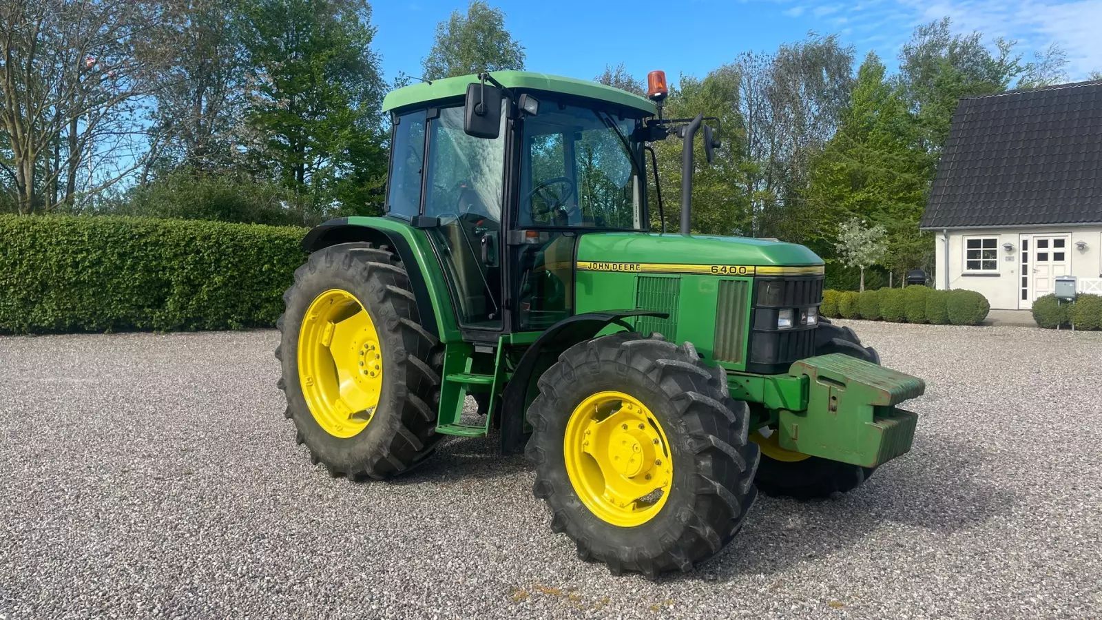 John Deere 6400 Tracteur 23 418 €