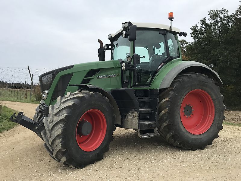 E-FARM: Fendt 828 Vario ProfiPlus - Tracteur - id LTJYAWA - 96 000 € - Année: 2010 - Lecture du nombre d'heure: 5 700,Puissance du moteur (chevaux): 284,Allemagne