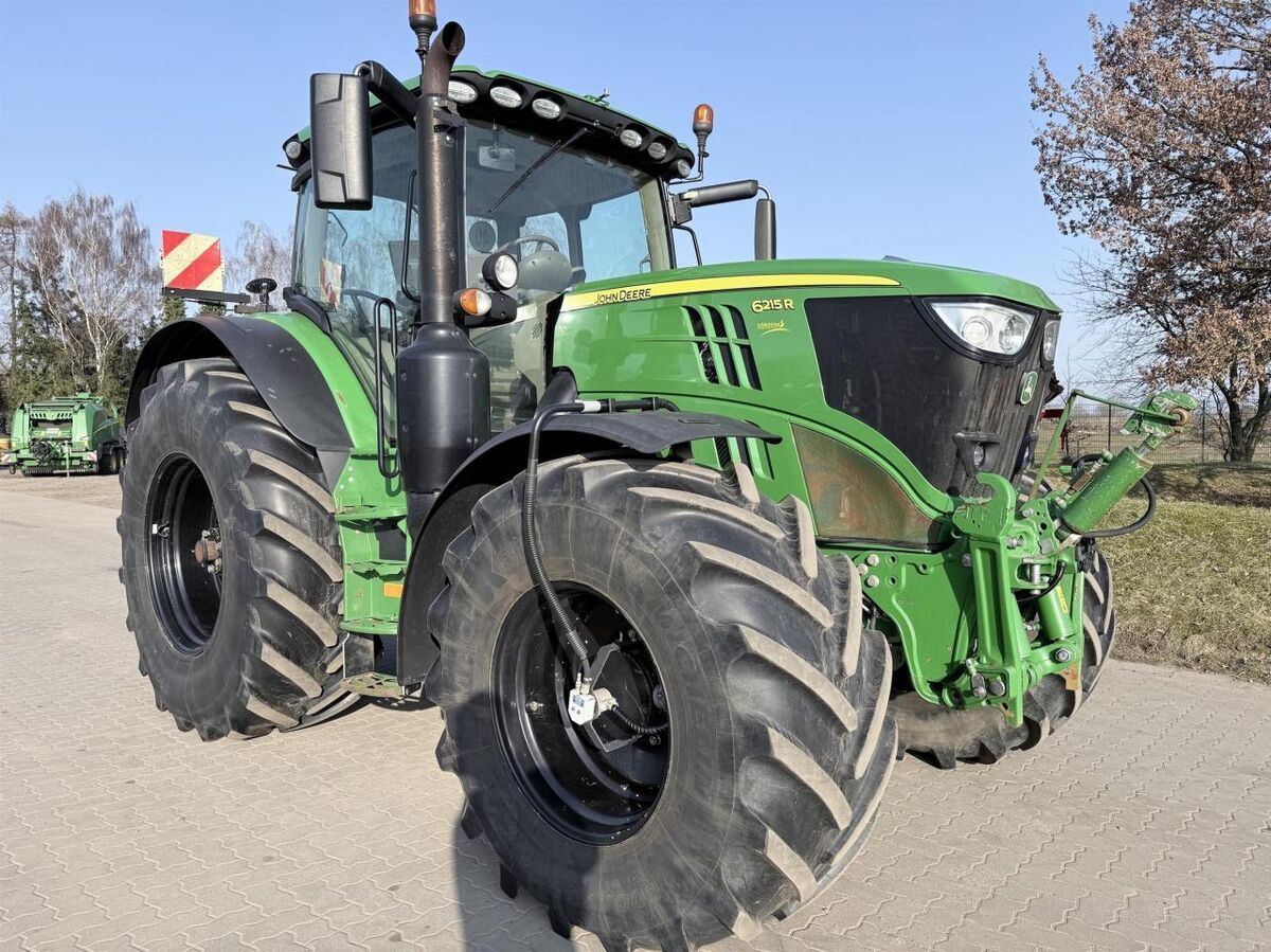 John Deere 6215 R Traktor 98.750 €