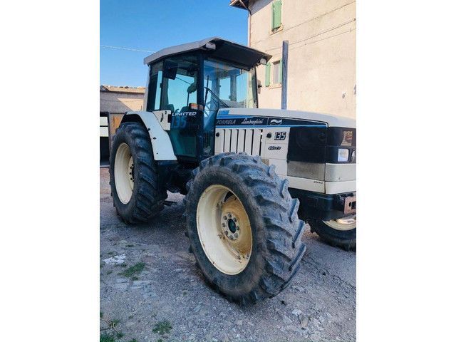 E-FARM: Lamborghini formula 135 - Tractor - id UKSXUXX - €17,500 - Year of construction: 1996 - Engine hours: 7,400,Engine power (HP): 135,Italy