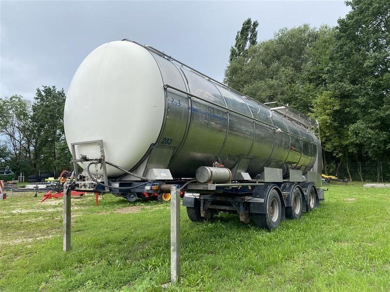 E-FARM: bpo 13-30 gülleauflieger - Gylletilbehør - id VPWPW3I - 34.900 € - Produktionsår: 2000 - Tyskland