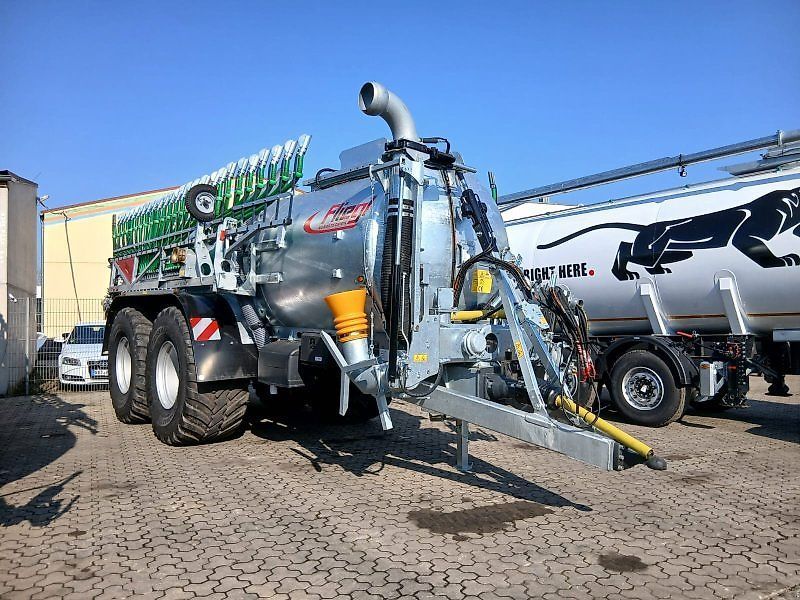 Fliegl Maxx Line Plus Cisterna para estiércol 110.750 €