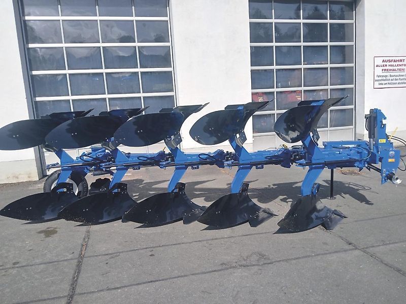 New Holland phh5-23-13 Plough €21,261