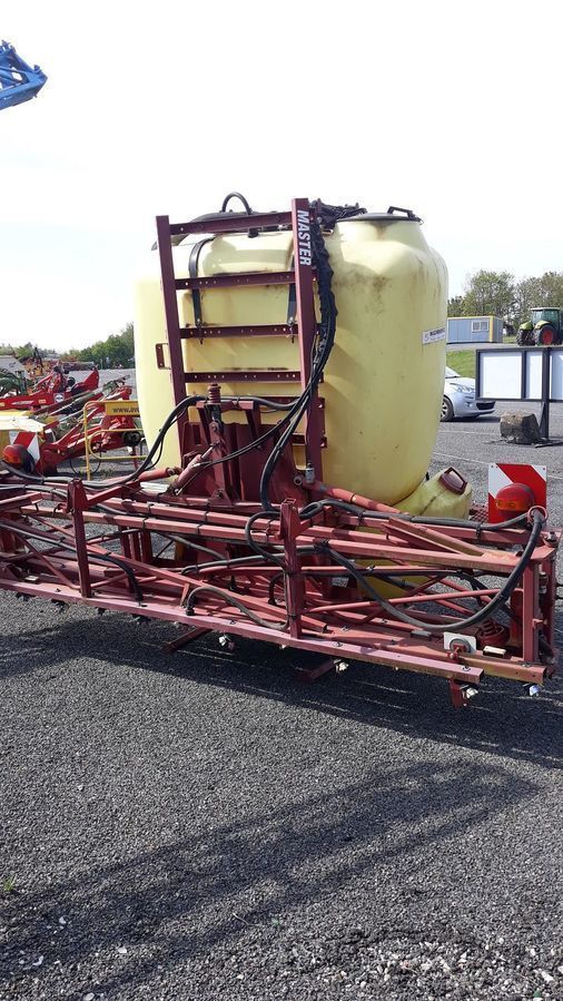 E-FARM: Hardi MASTER 1200 - Pulvérisateur - id 6LARW4A - 5 500 € - Année: 2002 - France