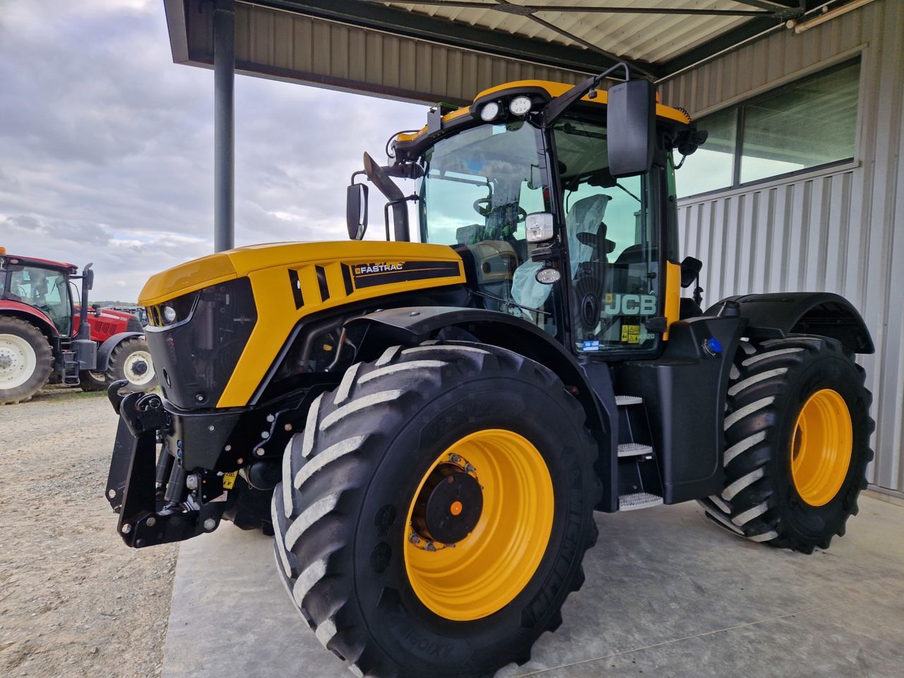 JCB Fastrac 4220 Tracteur 105 000 €