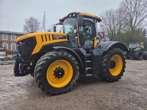 JCB Fastrac 8330 Traktor 198 000 €