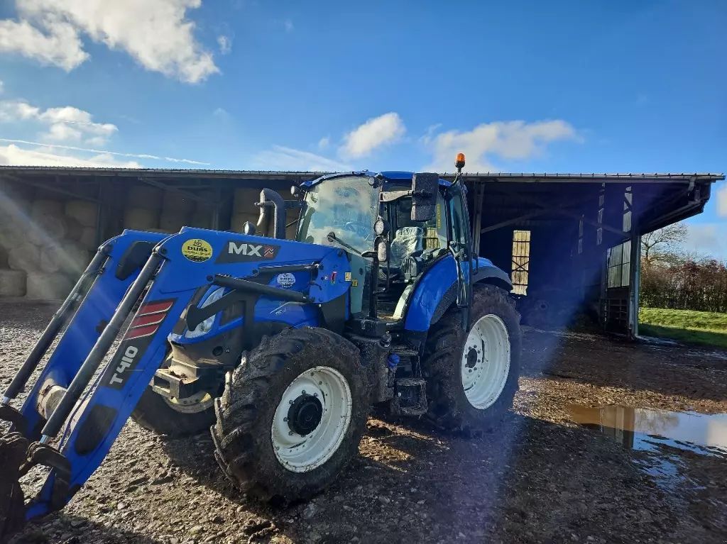 E-FARM: New Holland T5.110 - Трактор - id 3BRQMQX - 65 000 € - Год выпуска: 2022 - Отработанные часы: 1 400,Мощьность двигателя: 110,Франция