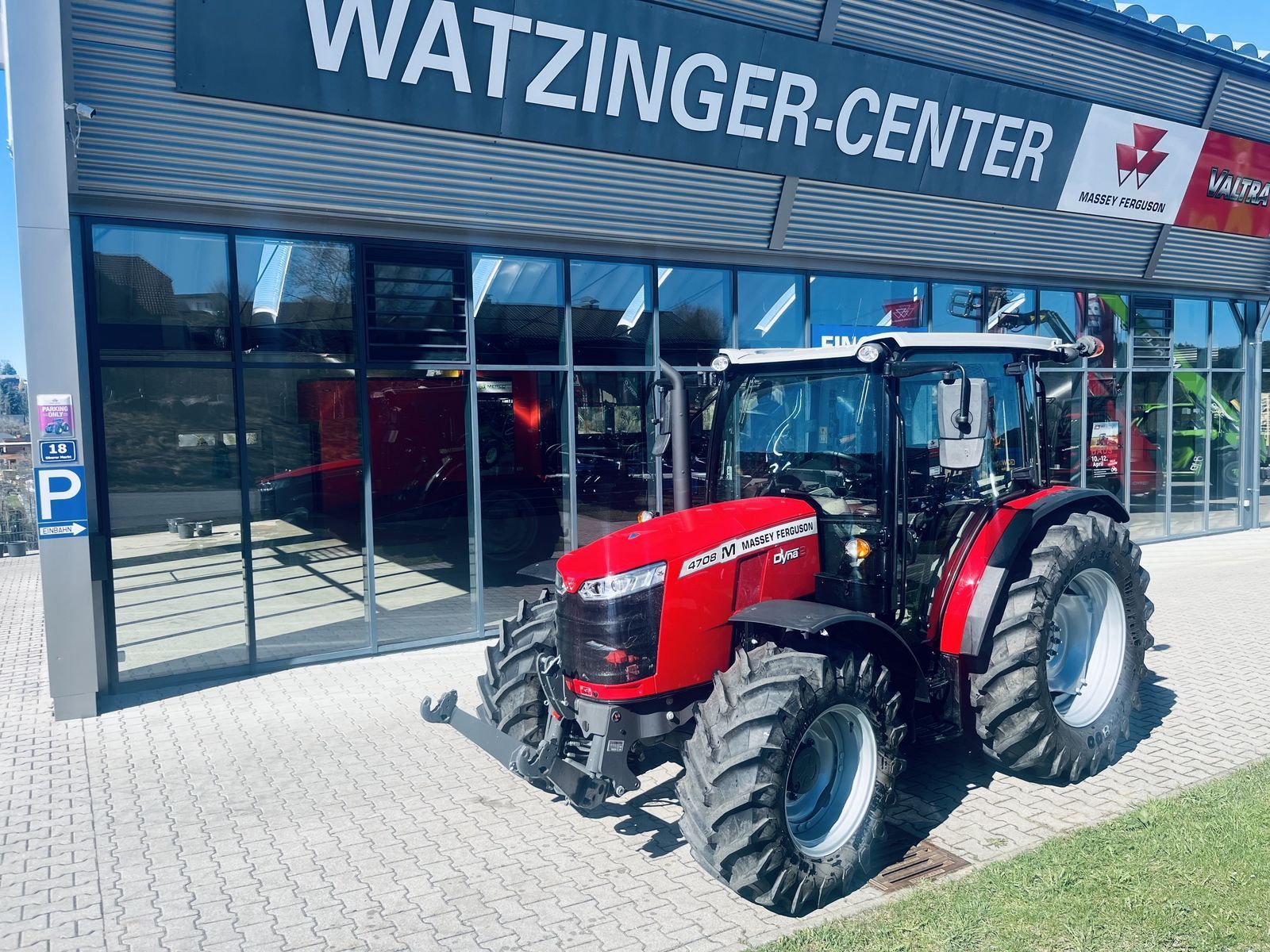 Massey Ferguson 4708 M Traktor 52 000 €