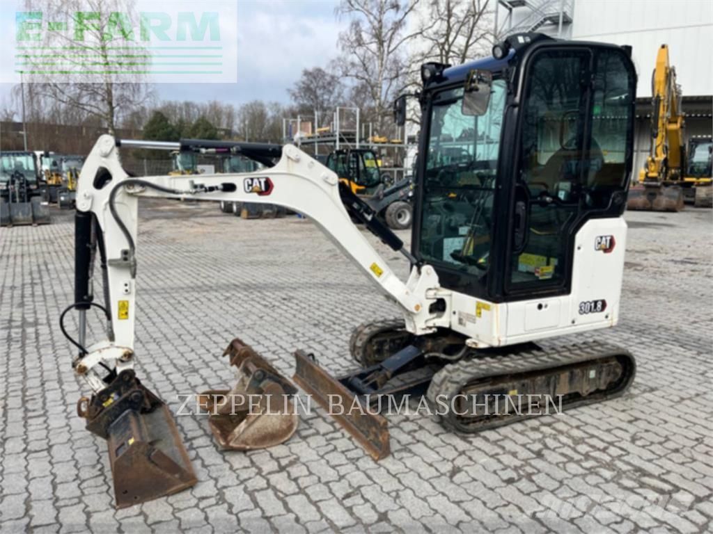 Caterpillar 301.8-05a Gosenični bager 18.900 €