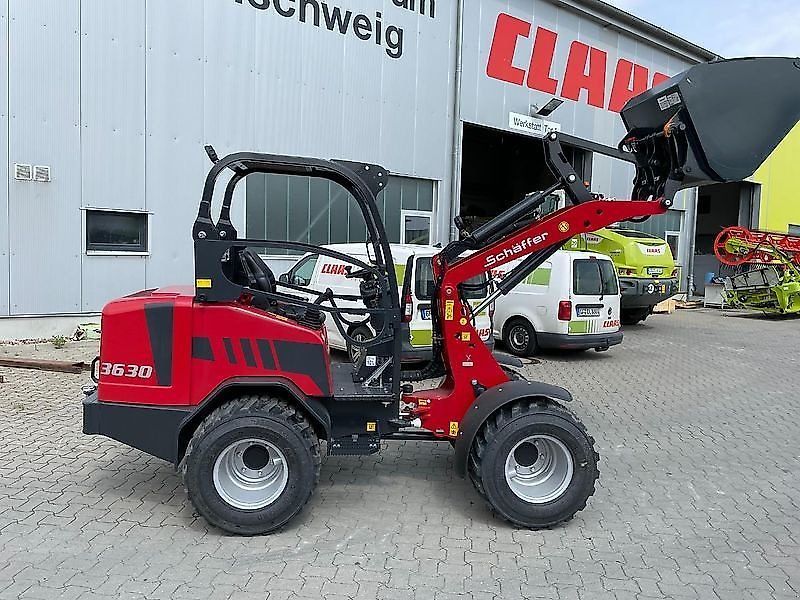 E-FARM: Schäffer 3630 - Cargadora de dirección deslizante - id F5PTTWR - 36.800 € - Año: 2023 - Alemania