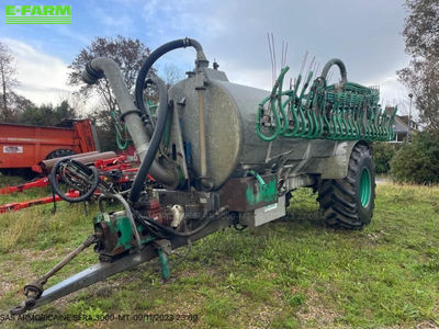 E-FARM: Armour tci110 - Self propelled liquid manure spreader - id NVNUL8J - €15,000 - Year of construction: 2000 - France