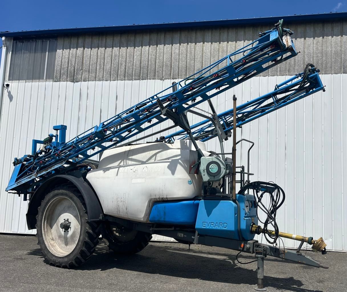 E-FARM: Evrard meteor 422 f - Pulverizador - id BR2ALXJ - 13.400 € - Año: 2012 - Francia