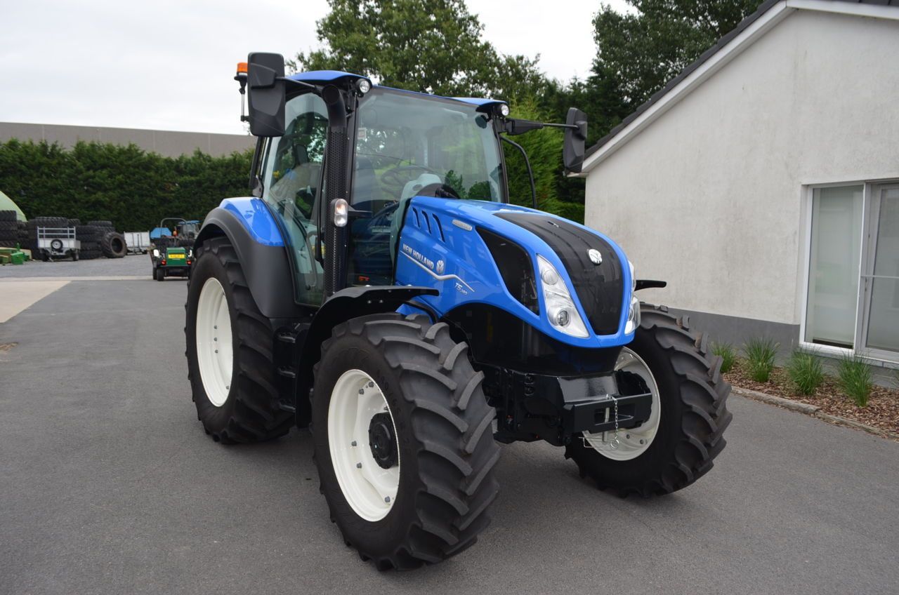 E-FARM: New Holland T5.140 - Traktor - id XDKYN5D - 76.000 € - Baujahr: 2023 - Abgelesene Motorstunden: 365,Motorleistung (PS): 140,Belgien