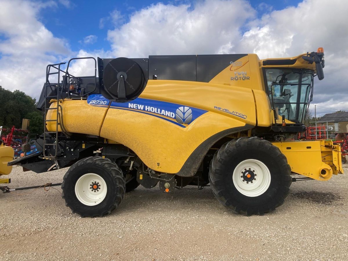 New Holland CR 7.90 Combină de recoltat 220.000 EUR