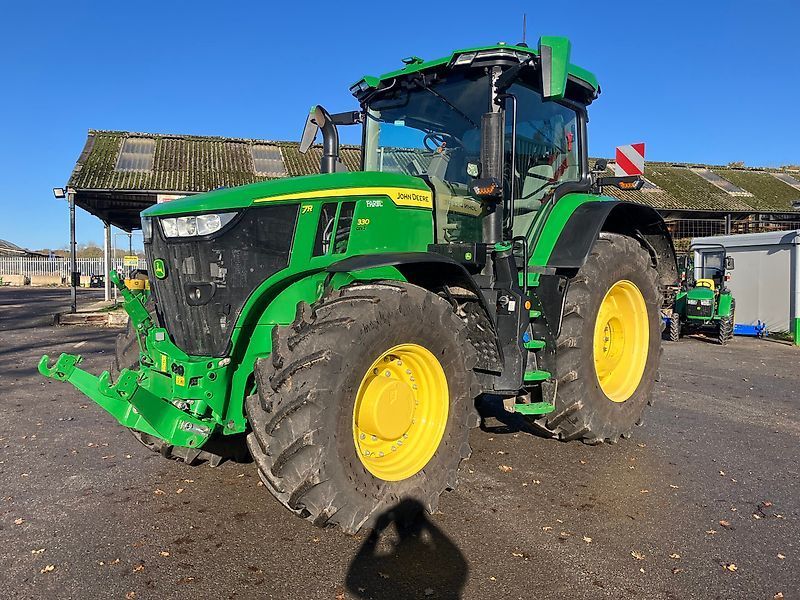 John Deere 7R 330 Traktor 238.782 €