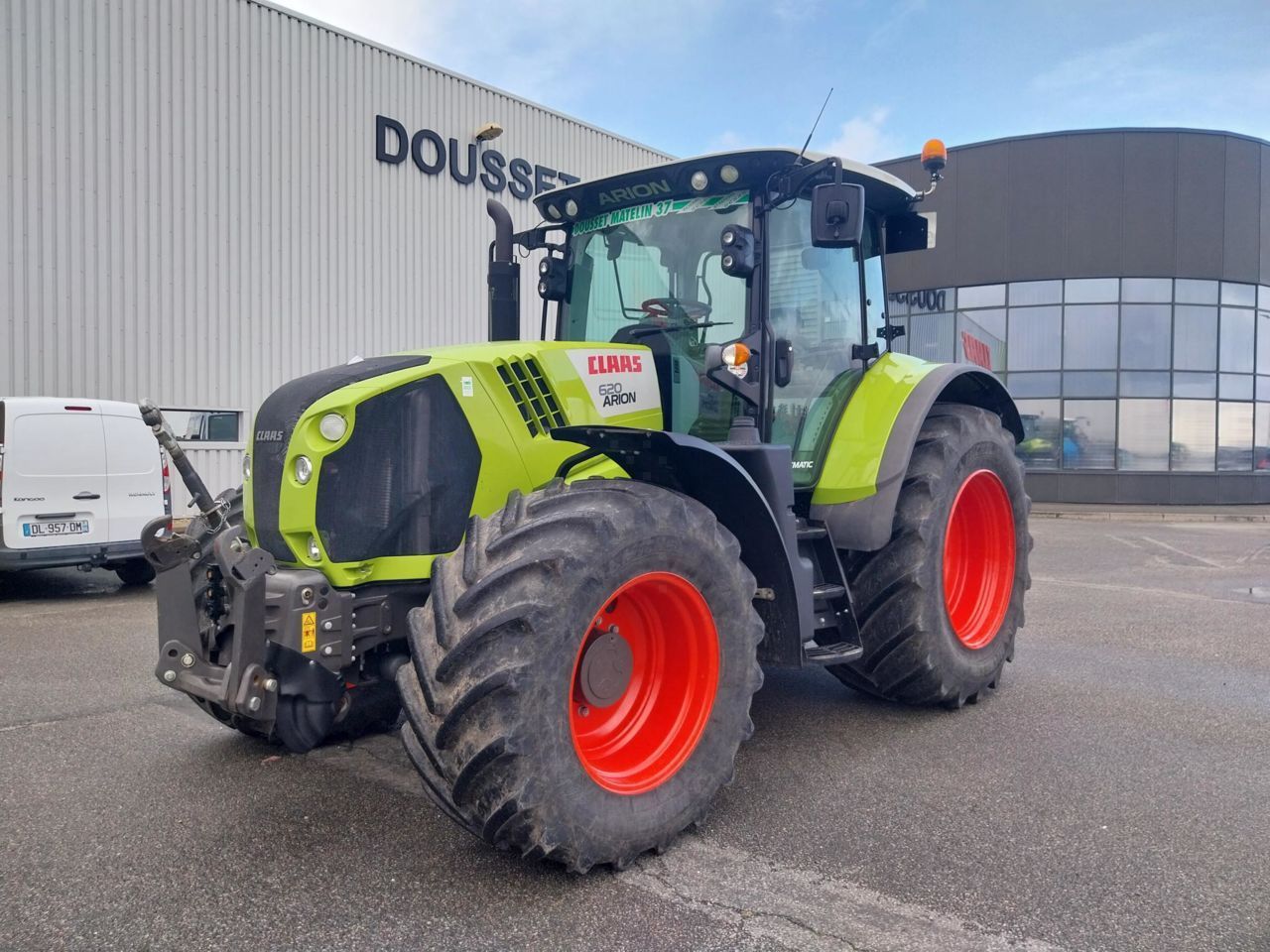 E-FARM: Claas Arion 620 - Tractor - id C4YDZFC - €80,000 - Year of construction: 2016 - Engine hours: 2,200,Engine power (HP): 155,France