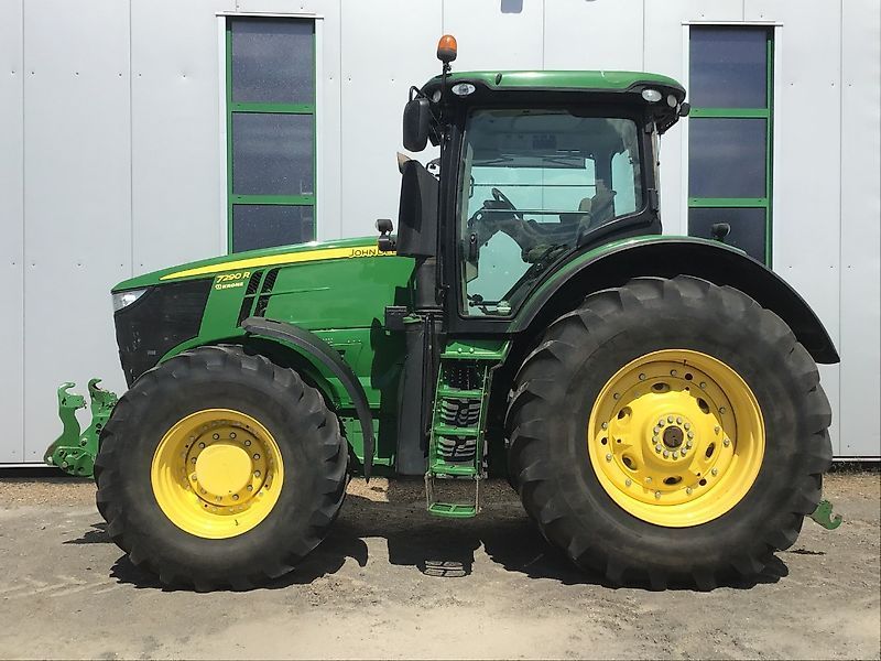 John Deere 7290 R Tractor €78,900