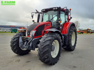 E-FARM: Valtra N163 Versu - Tractor - id DDQ2G5H - €47,000 - Year of construction: 2014 - Engine hours: 5,600,Engine power (HP): 160,France