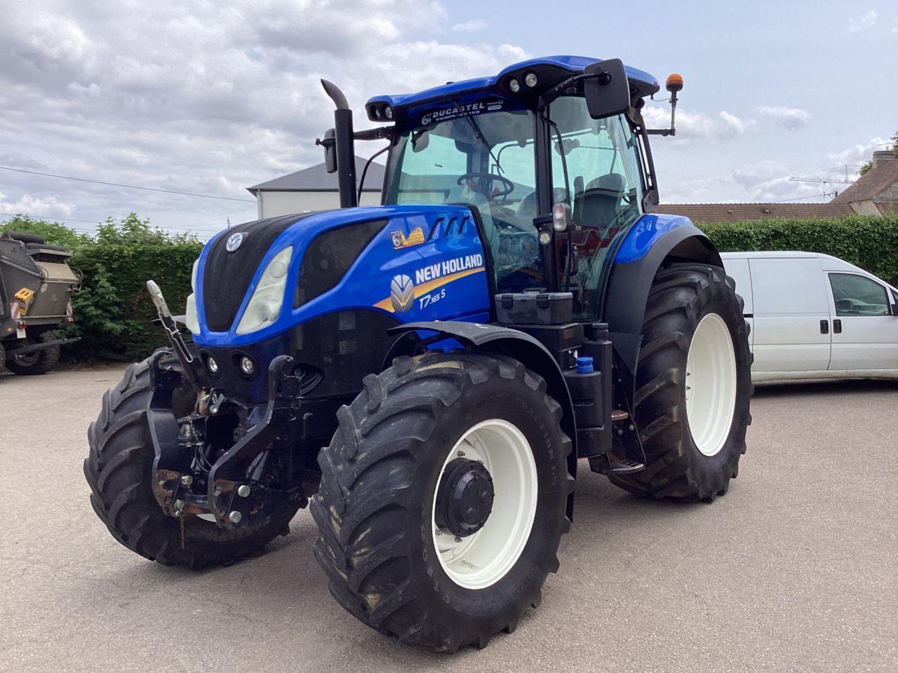 E-FARM: New Holland T7.165 S - Traktor - id 1K7MX2Z - 53.000 € - Produktionsår: 2017 - Motortimer: 4.050,Motoreffekt (HP): 165,Frankrig