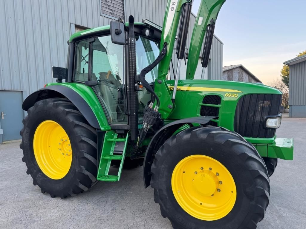 John Deere 6930 Tractor