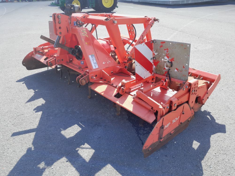 E-FARM: Kuhn HR 304 D - Power harrow - id HTH1ZZQ - €6,500 - Year of construction: 2015 - France