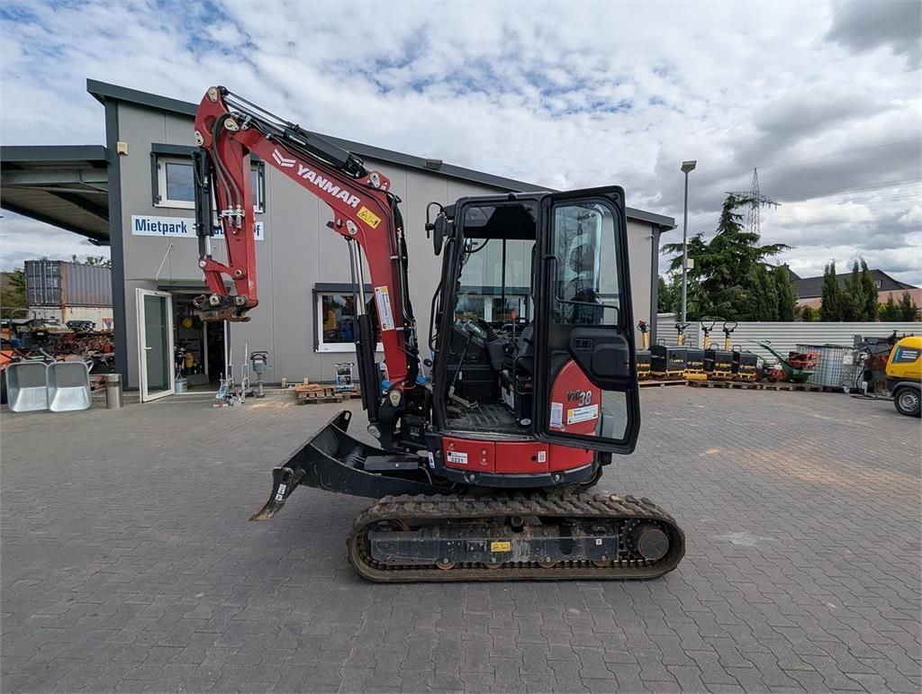 Yanmar vio 38-6 Minikoparka 39 500 €