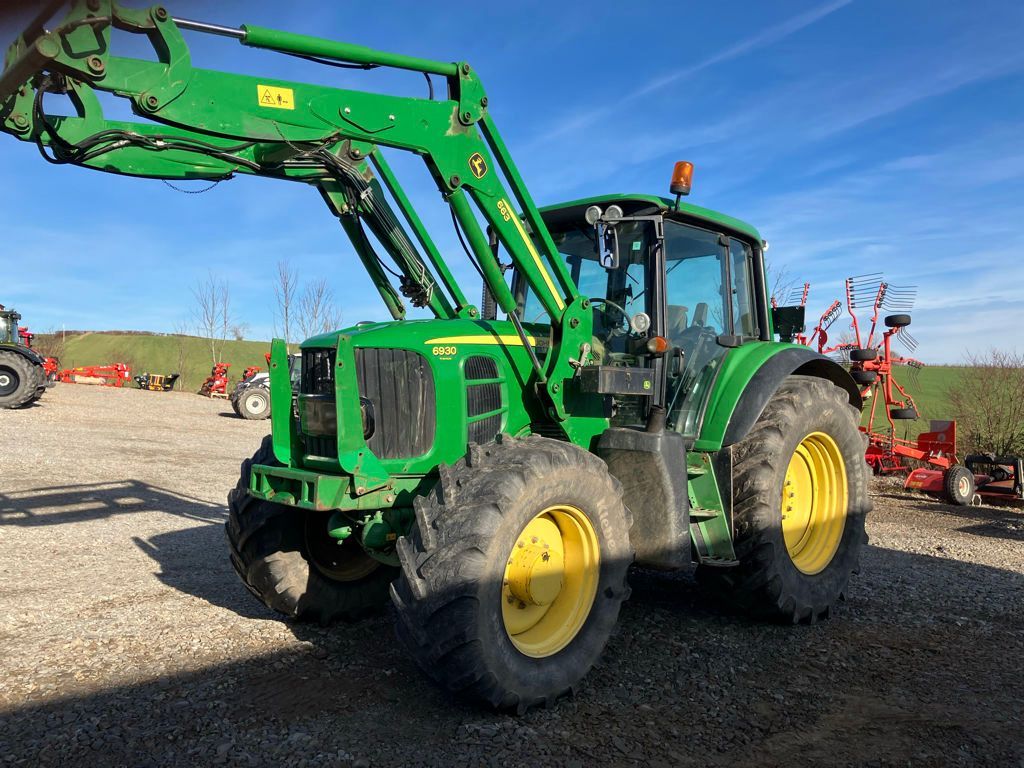 John Deere 6930 Premium Traktor 52 000 €