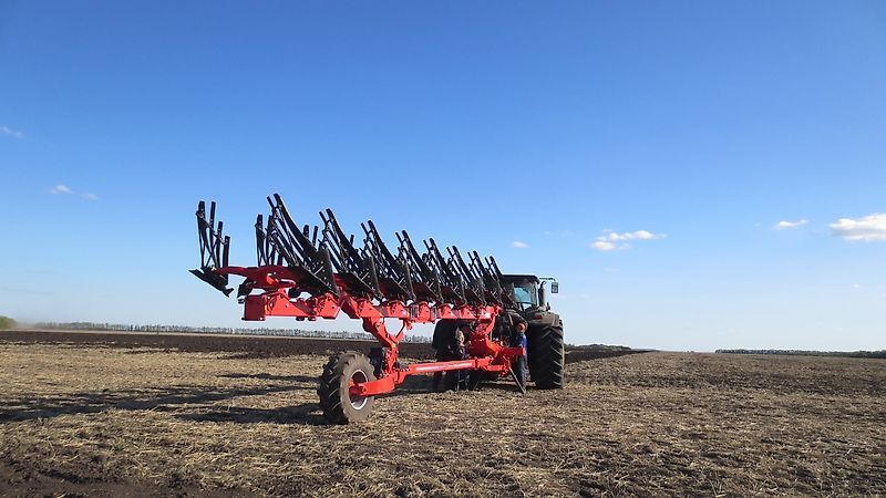 E-FARM: GREGOIRE BESSON voyager s70 - 8 (7+1) - on land slatted - Arado - id 1RZSX9I - 46.100 € - Rumanía