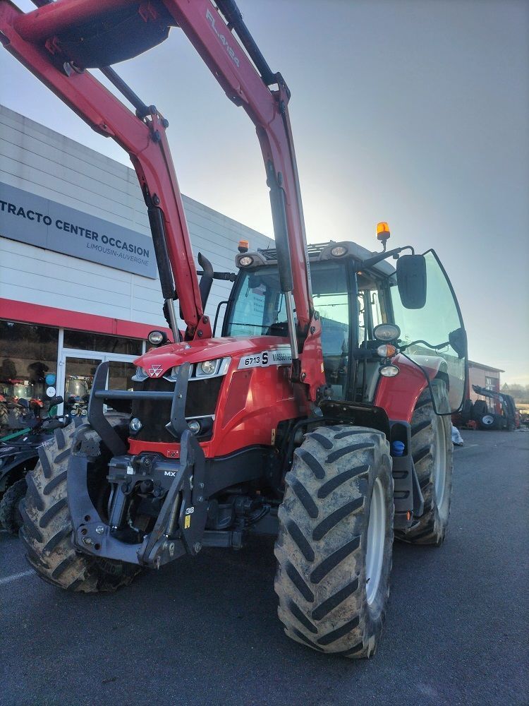 E-FARM: Massey Ferguson 6713 - Traktor - id KK1YDBH - 72.800 € - Produktionsår: 2021 - Motortimer: 3.850,Motoreffekt (HP): 130.150,Frankrig