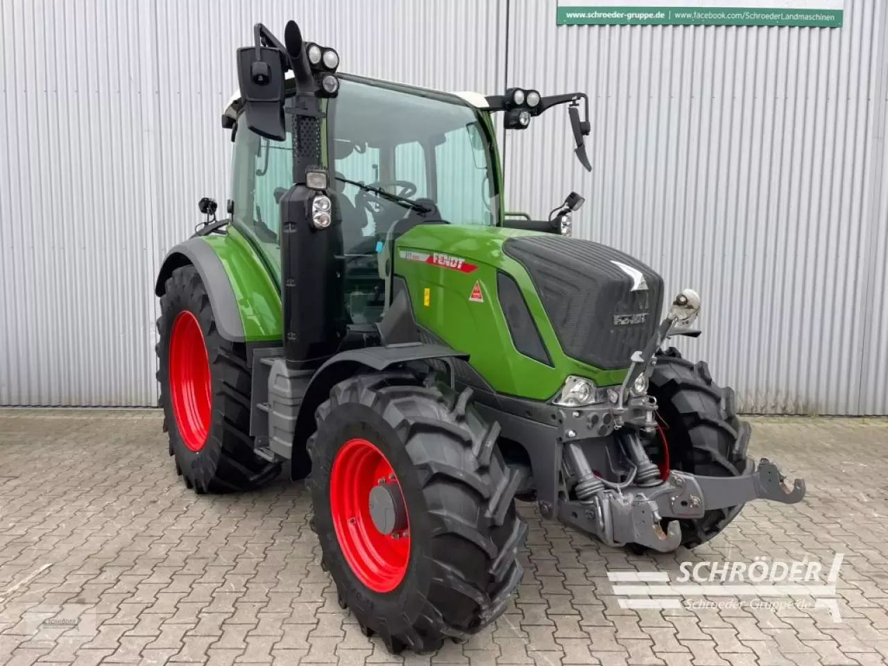 E-FARM: Fendt 311 Vario Profi - Traktor - id LXXISNU - 96 885 € - Rok produkcji: 2021 - Motogodziny: 414,Niemcy