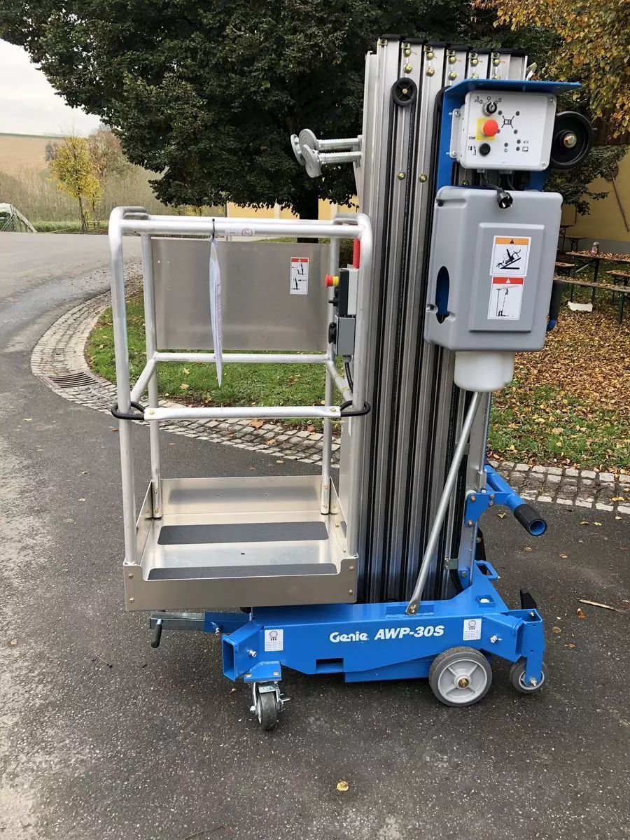 E-FARM: Genie awp 30 s - Selbstfahrende Plattform - id VLPNKZU - Baujahr: 2020 - Österreich