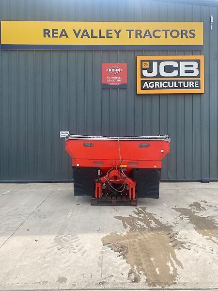 E-FARM: Kuhn 40.1w - Разбрасыватель удобрений - id XATNS61 - 5 258 € - Год выпуска: 2012 - Великобритания