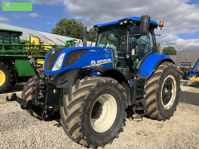 E-FARM: New Holland T7.270 - Tractor - id BPLHACJ - €89,000 - Year of construction: 2017 - Engine hours: 4,160,Engine power (HP): 260,France