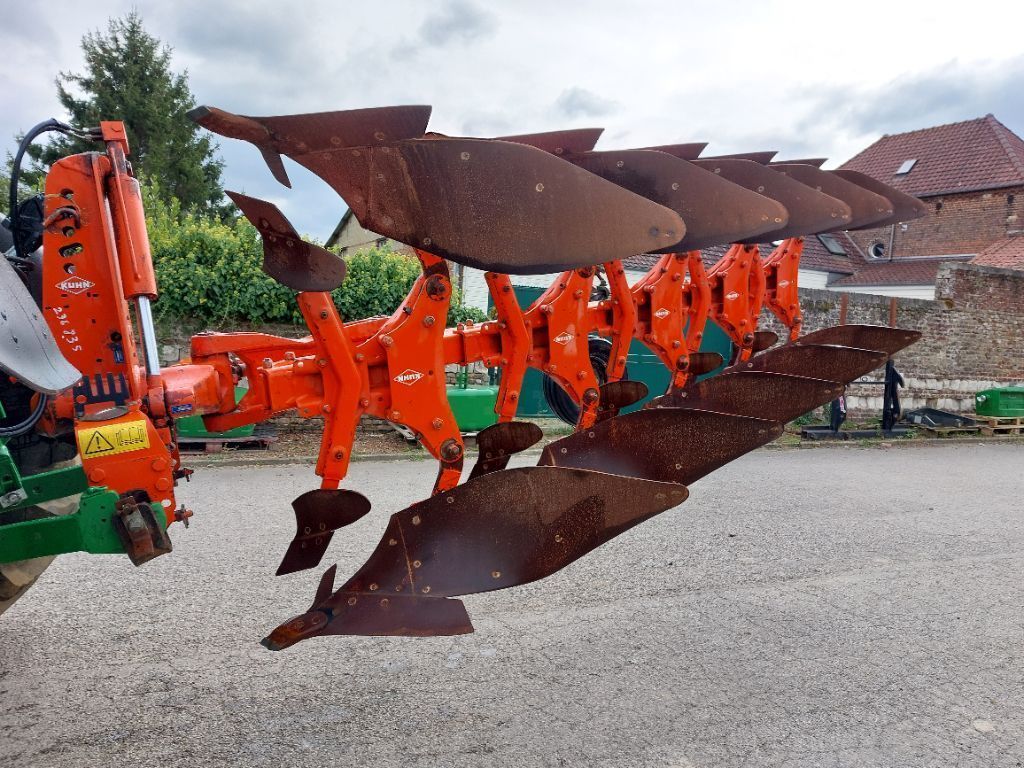 Kuhn multimaster 113 Плуг 8 000 €