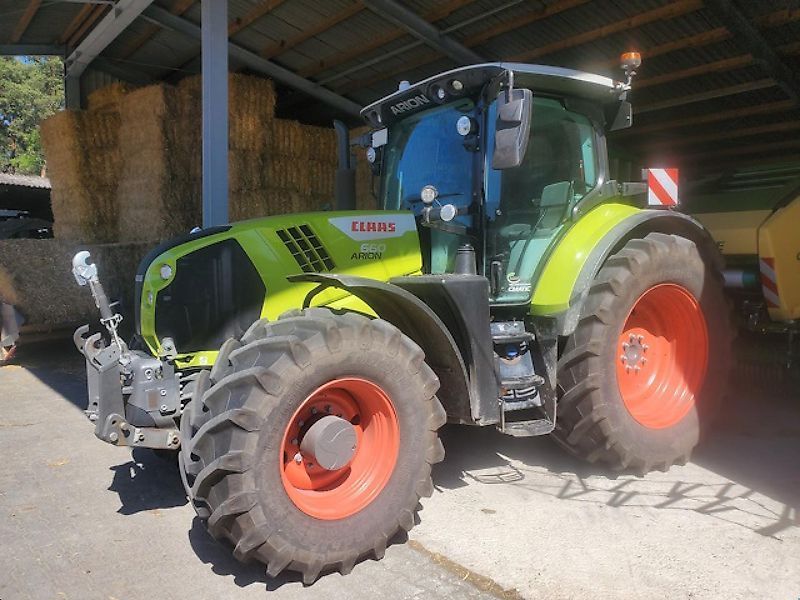 Claas Arion 660 CMATIC Tractor €124,900