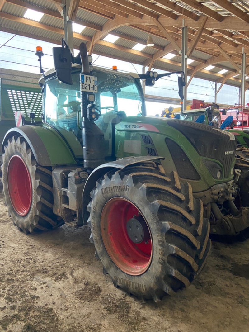 Fendt 724 Vario Power tractor €140,000