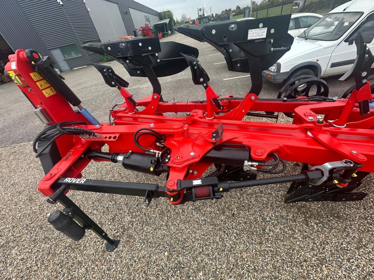 GREGOIRE BESSON rover 70 Plough €39,000