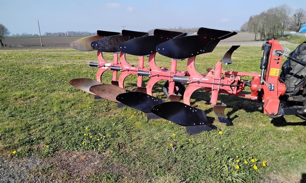 GREGOIRE BESSON ry 47 Charrue 8 000 €