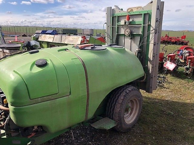 E-FARM: Jessernigg dual 1500l - elektrische bedienung - Sprayer - id IAQWDUN - €5,752 - Austria