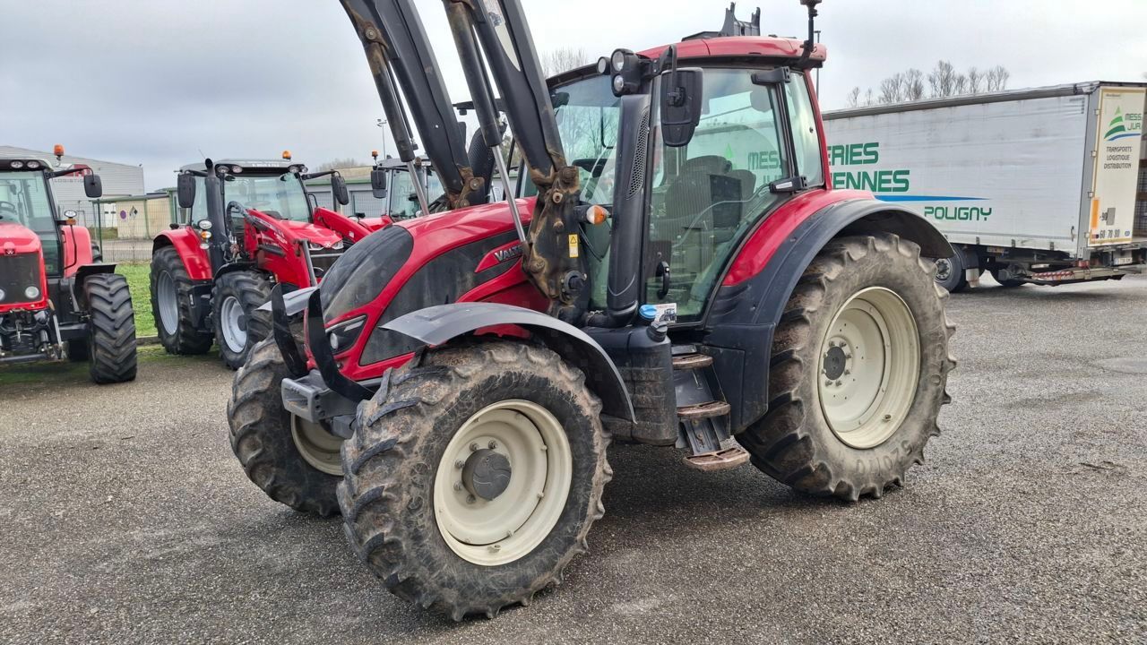 Valtra N134A Tractor €50,000