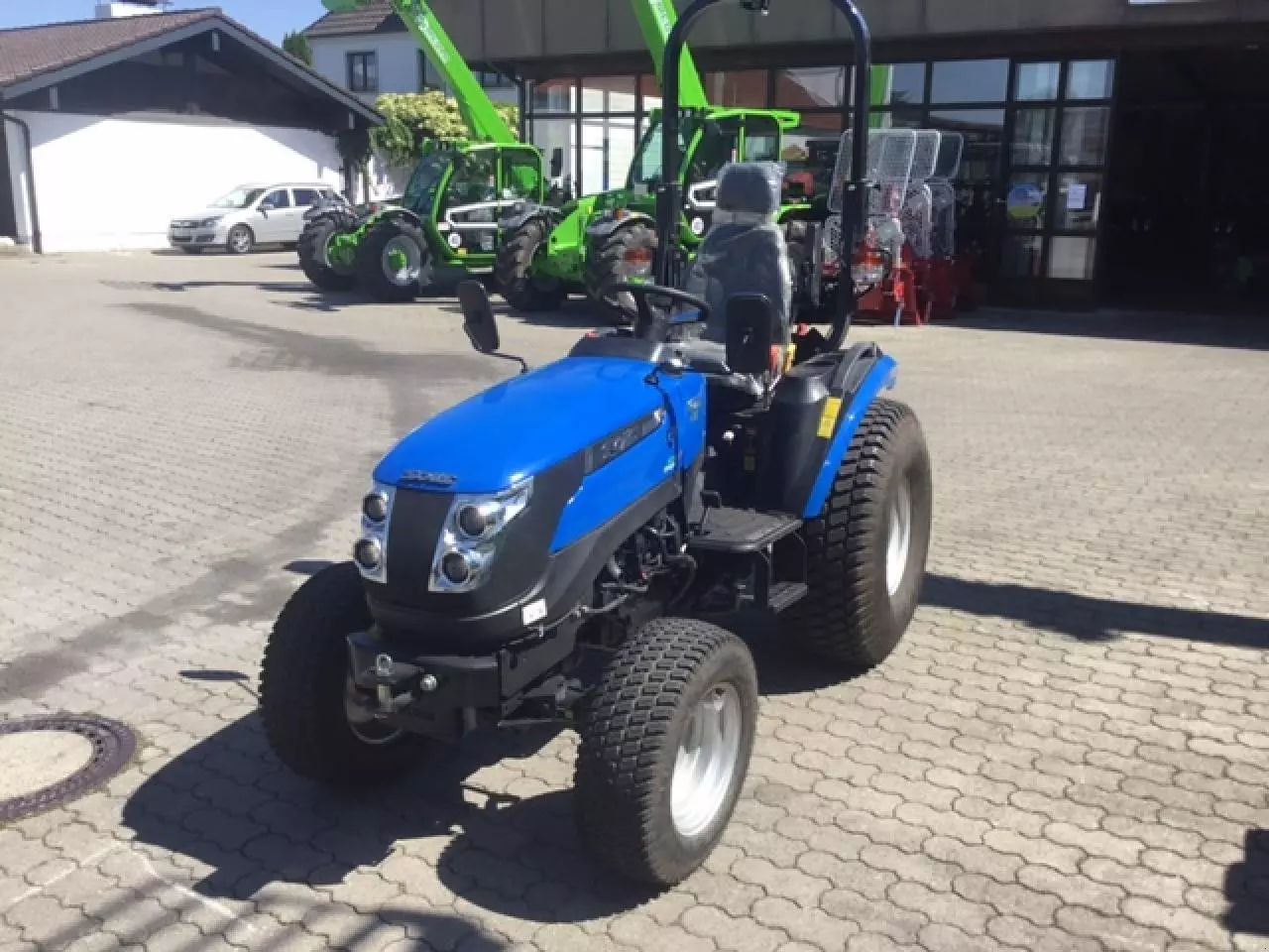 E-FARM: Solis 26 hst - Tractor - id 1TB192M - Año: 2024 - Potencia del motor: 26,Alemania