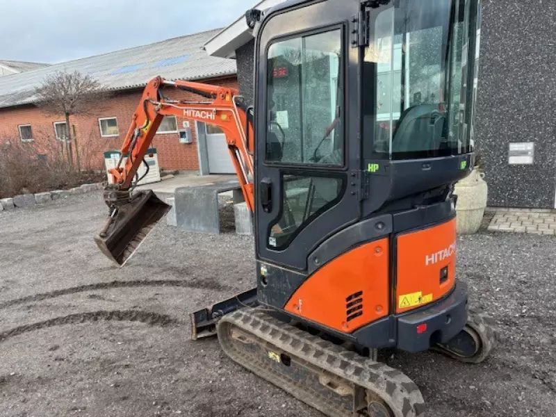 E-FARM: Hitachi ZX 17 U-2 - Excavator - id WCGPCMB - 20.037 EUR