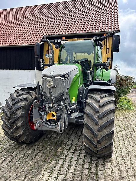 E-FARM: Fendt 728 Vario - Tractor - id VXC1GQH - €229,000 - Year of construction: 2023 - Engine hours: 1,576,Germany